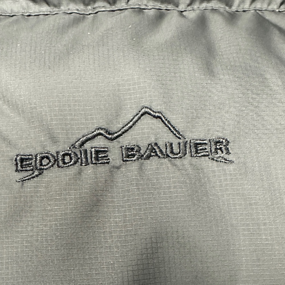 Men’s Eddie Bauer Goose Down Vest - Picture 2 of 6
